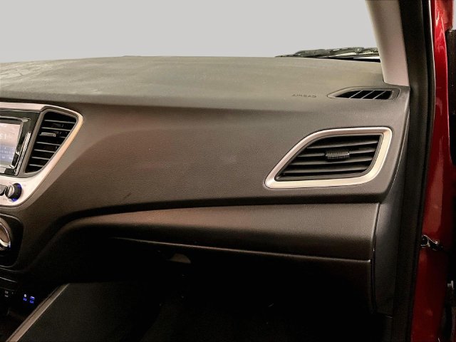 Used 2022 Hyundai Accent SE FWD image 15