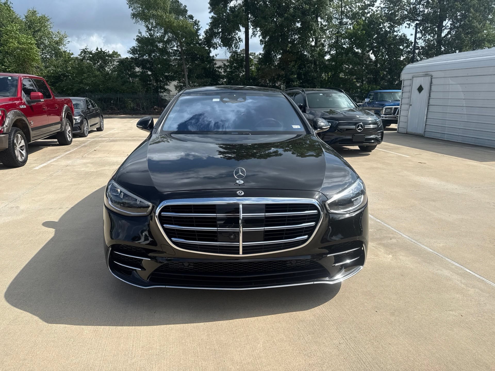 Used 2021 Mercedes-Benz S 580 4MATIC Sedan image 2