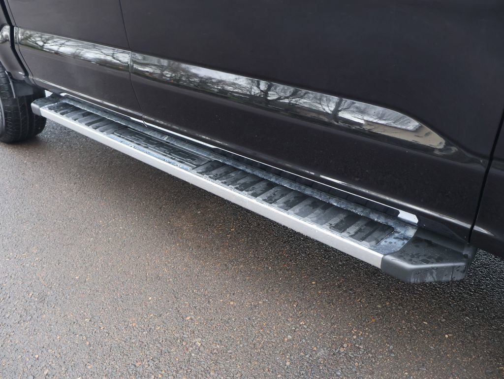 Used 2022 Ford F150 Lariat w/ Equipment Group 501A Mid image 10