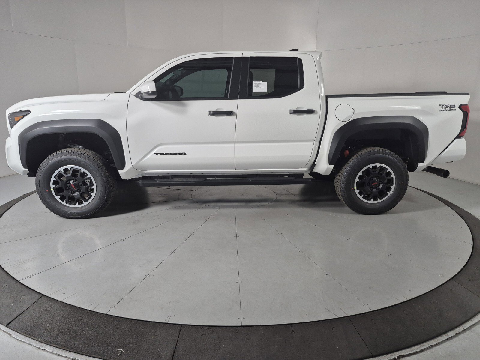 New 2026 Toyota Tacoma TRD Off-Road AWD/4WD image 2