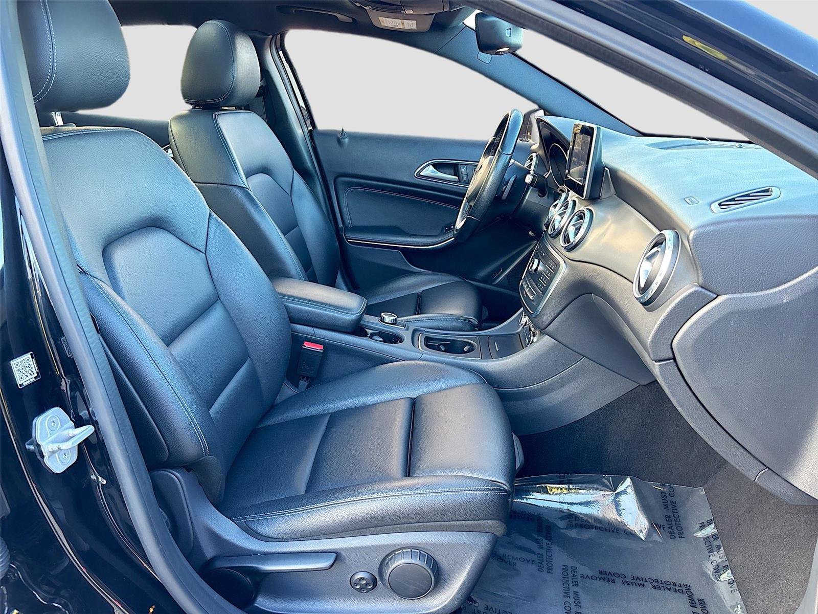 Used 2016 Mercedes-Benz GLA 250 image 28