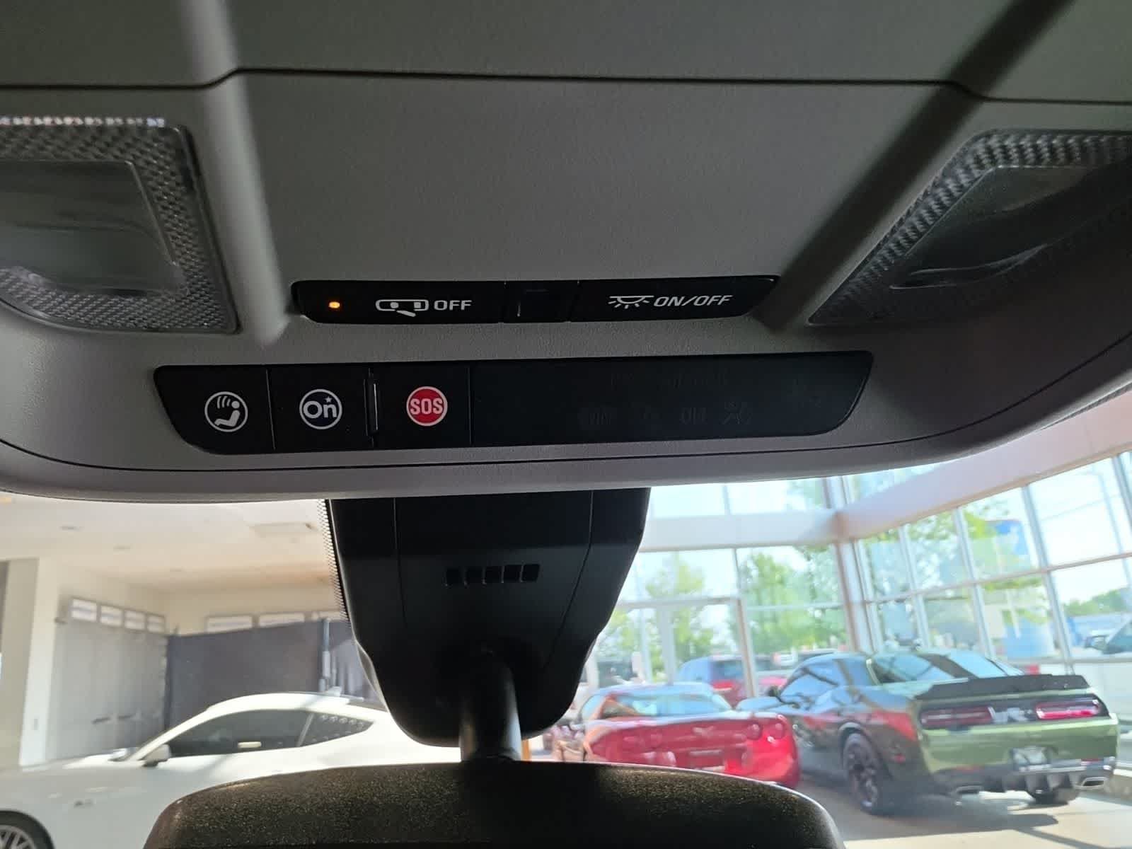 Used 2022 GMC Terrain SLE FWD image 27