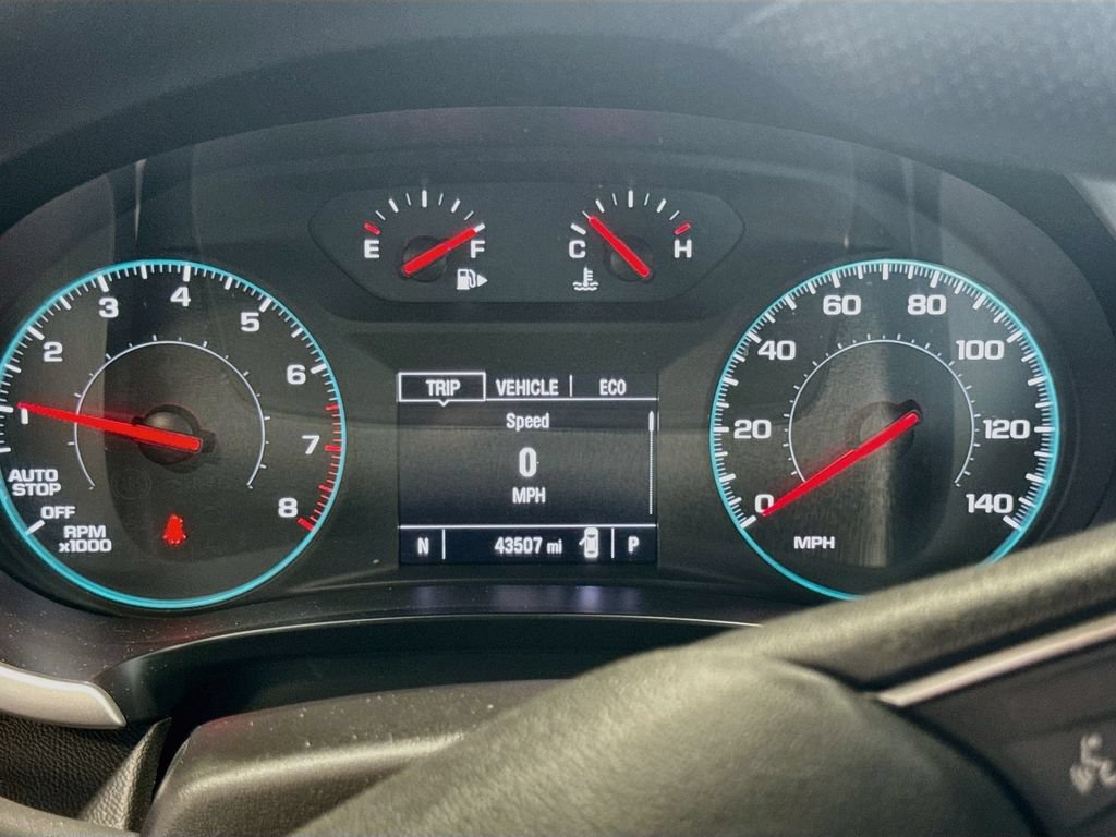 Used 2025 Chevrolet Malibu LT FWD image 12