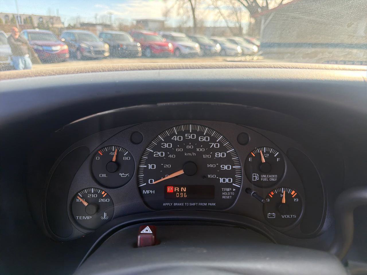 Used 2002 Chevrolet Express 1500 1500 Express Crew w/ LS Preferred Equipment Group RWD image 14