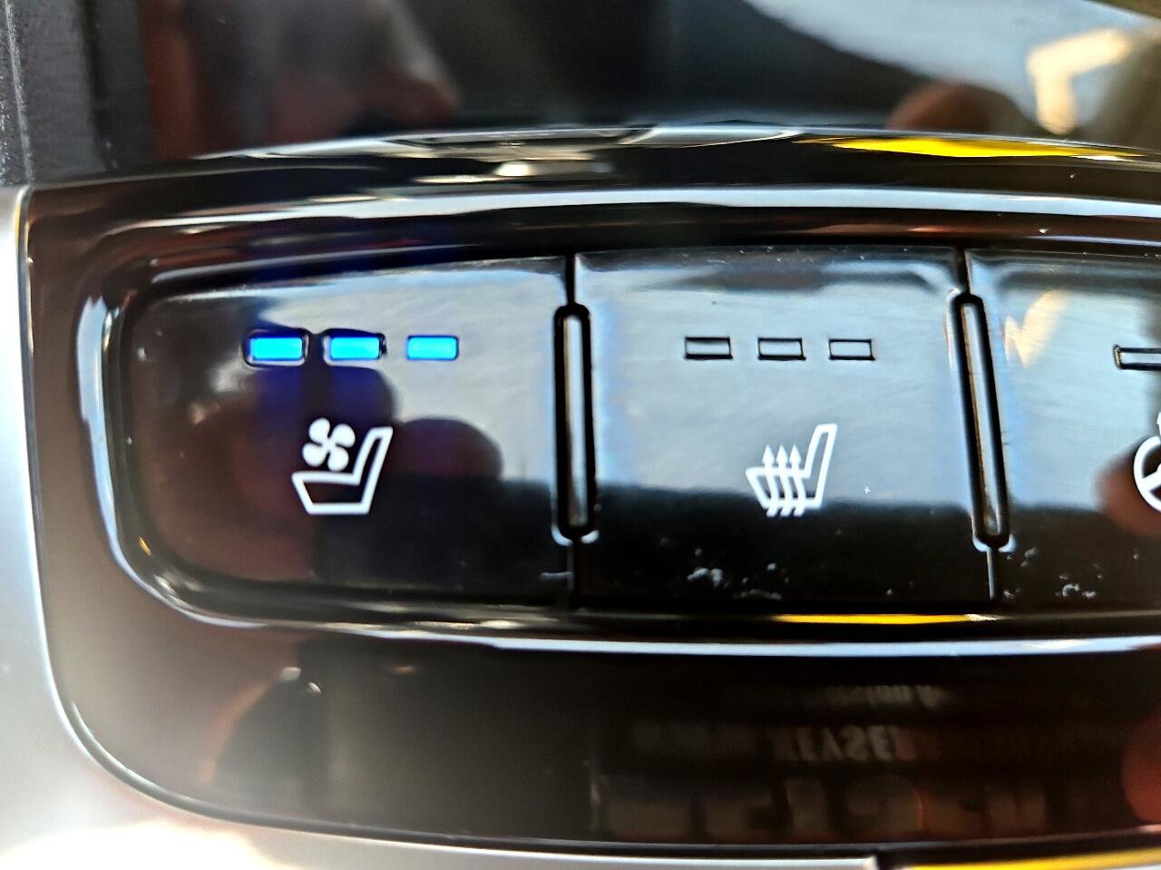 Used 2022 Hyundai Santa Cruz Limited image 40