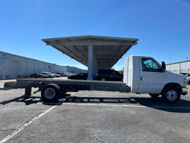 Used 2011 Ford E-450 and Econoline 450 Super Duty RWD image 9