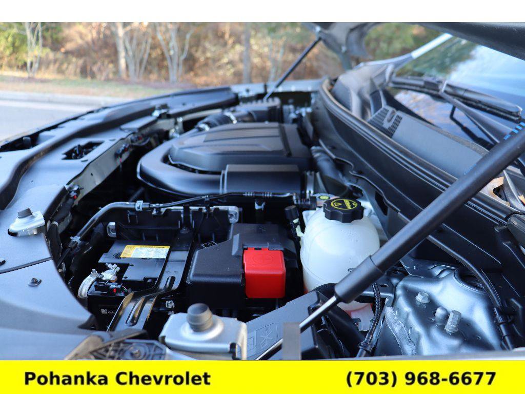 Used 2024 Chevrolet Traverse RS image 11