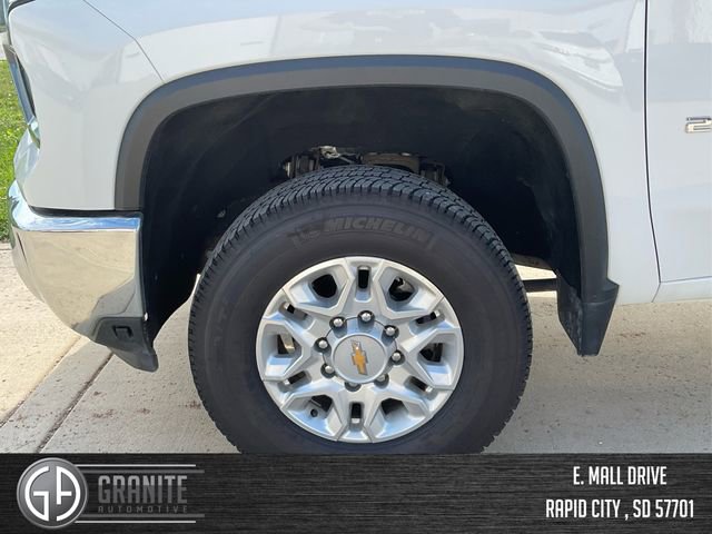 Used 2024 Chevrolet Silverado 2500 LTZ image 12