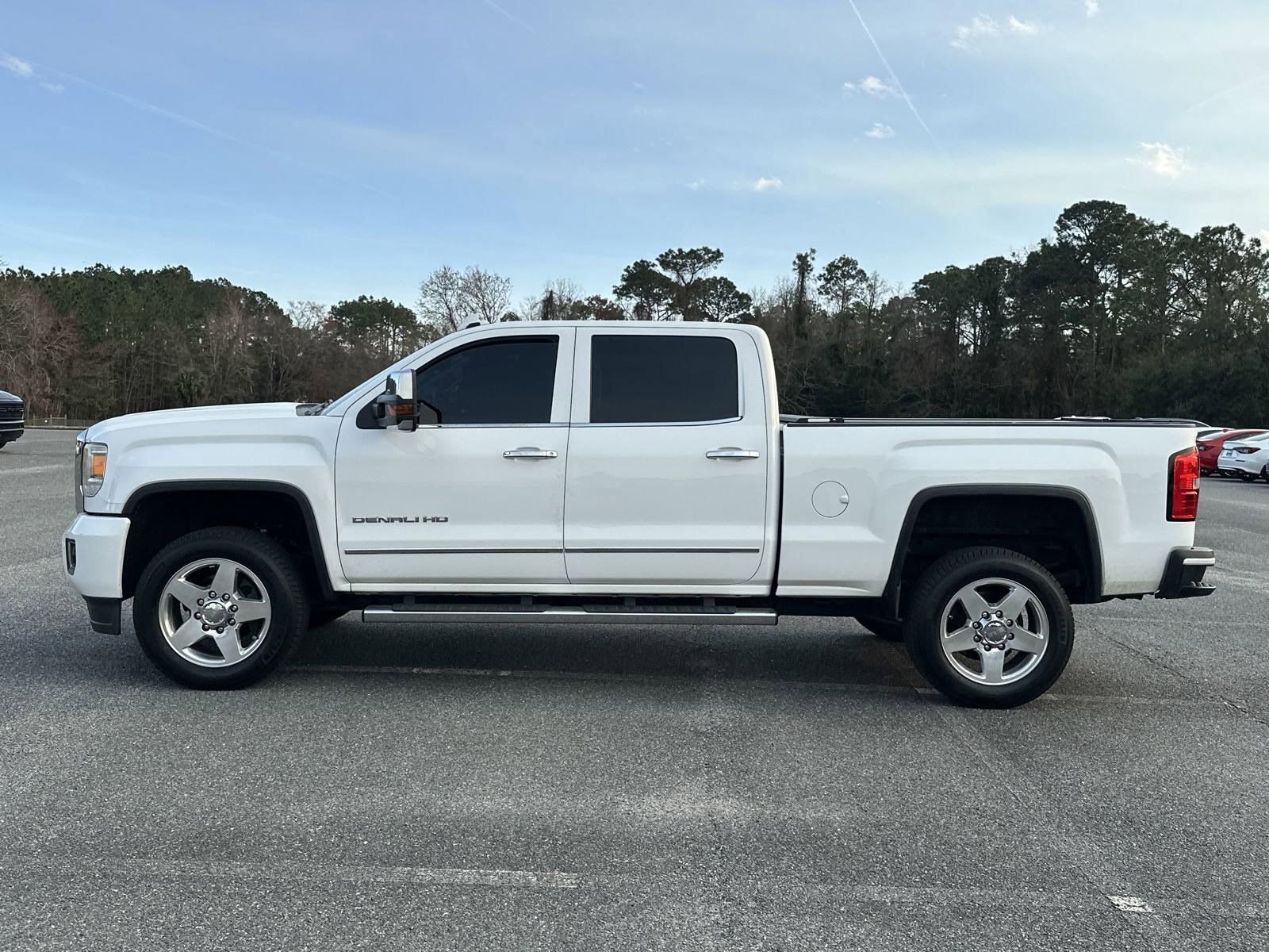 Used 2015 GMC Sierra 3500 Denali w/ Driver Alert Package AWD/4WD image 27