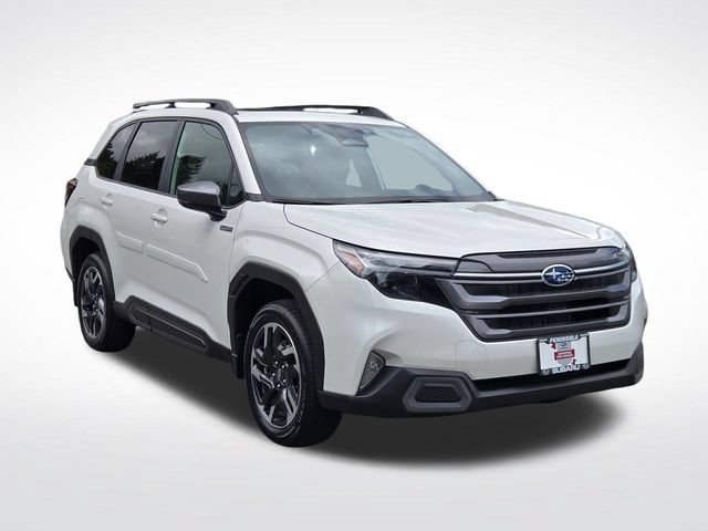 Used 2025 Subaru Forester Limited AWD/4WD image 1