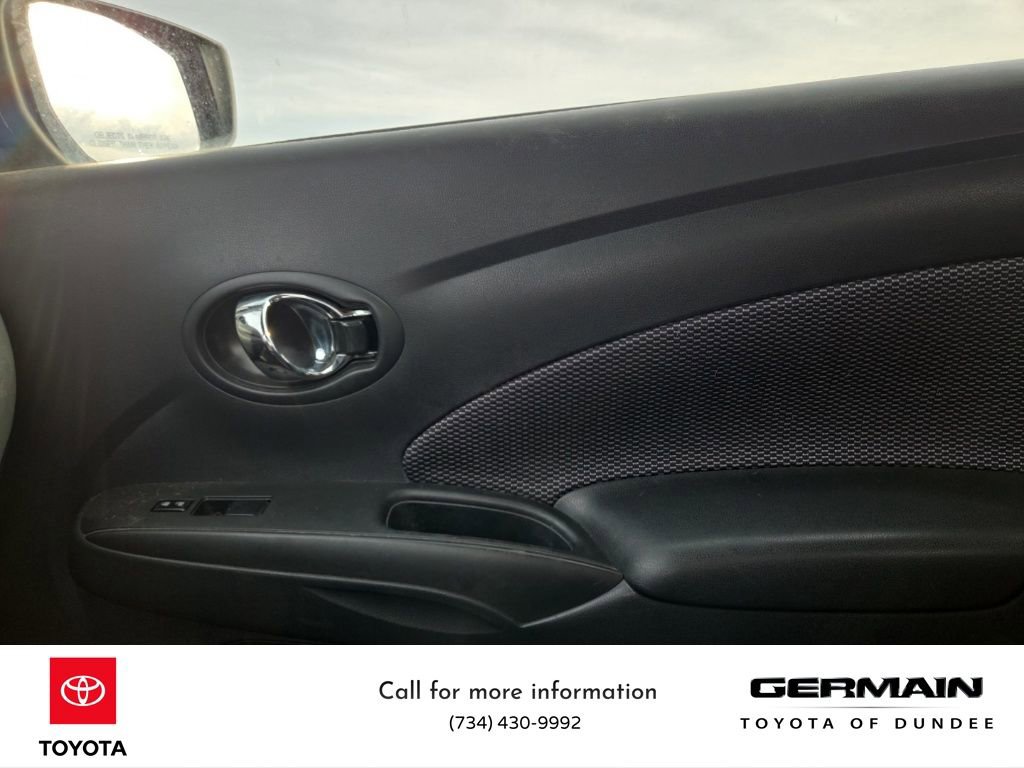 Used 2019 Nissan Versa SV image 30