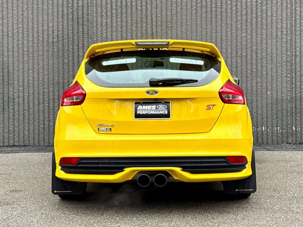Certified 2018 Ford Focus ST image 4