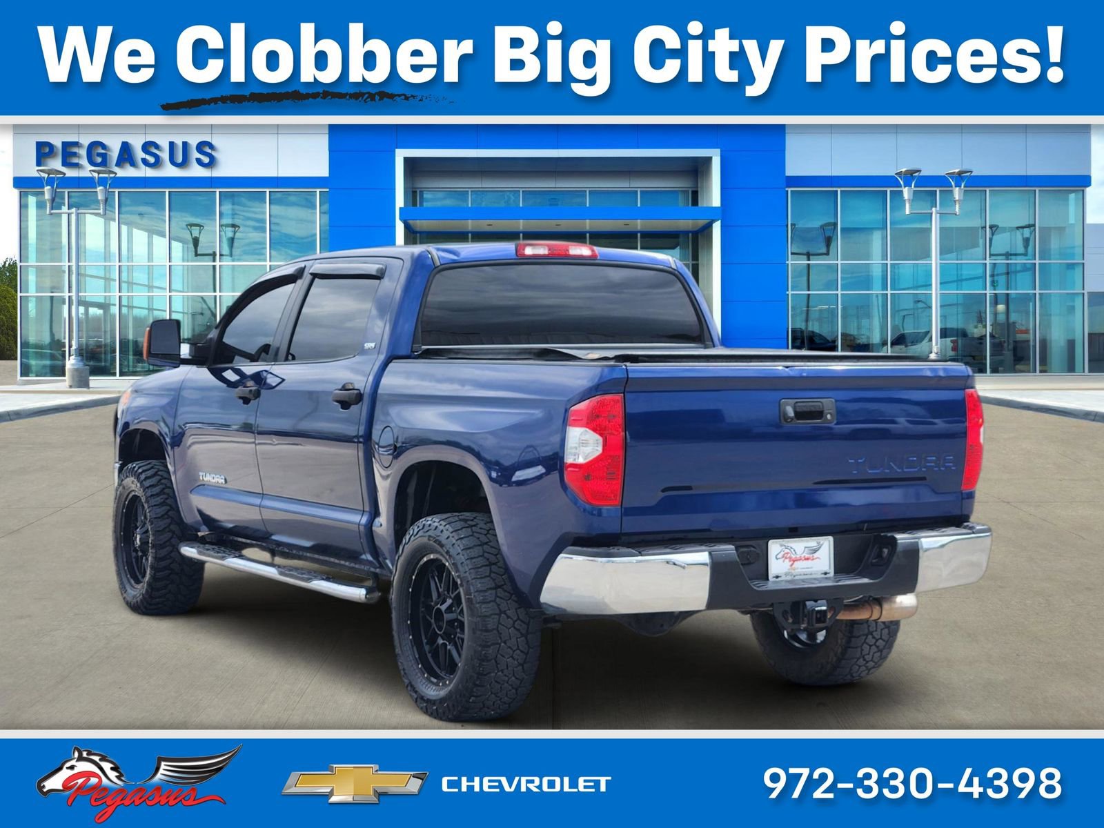 Used 2015 Toyota Tundra SR5 w/ SR5 Upgrade Package image 4