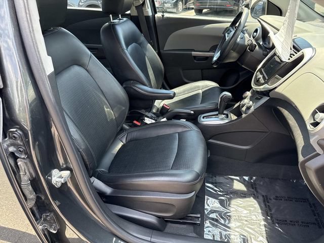 Used 2019 Chevrolet Sonic Premier FWD image 9