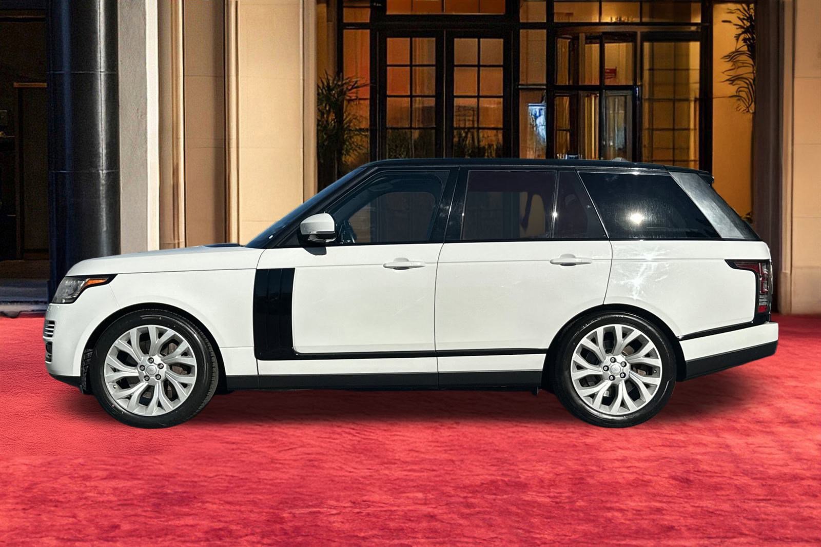 Used 2016 Land Rover Range Rover Supercharged image 3