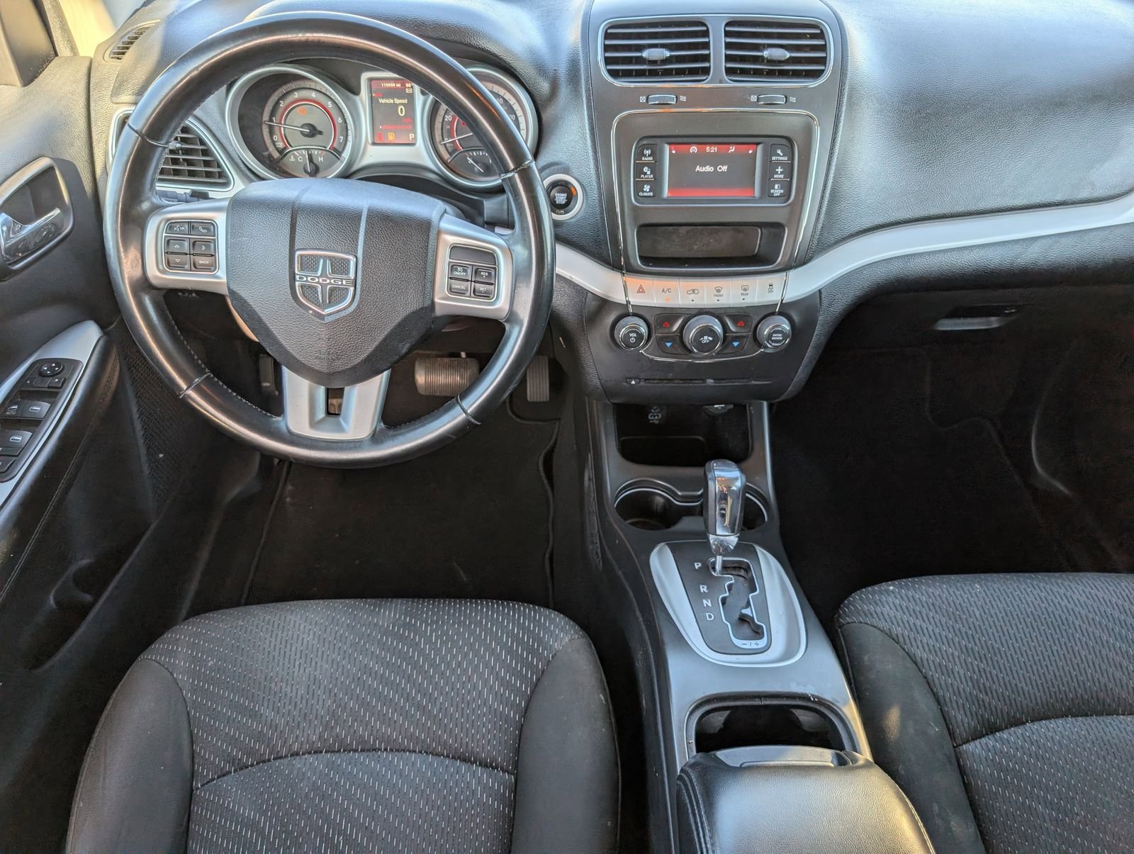 Used 2019 Dodge Journey SE w/ Connectivity Group FWD image 6