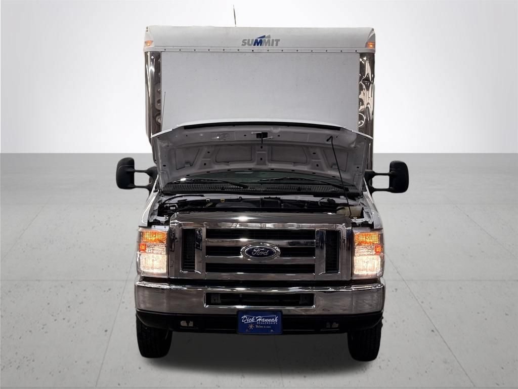 Used 2016 Ford E-450 and Econoline 450 Super Duty w/ Power Windows & Locks Group RWD image 4