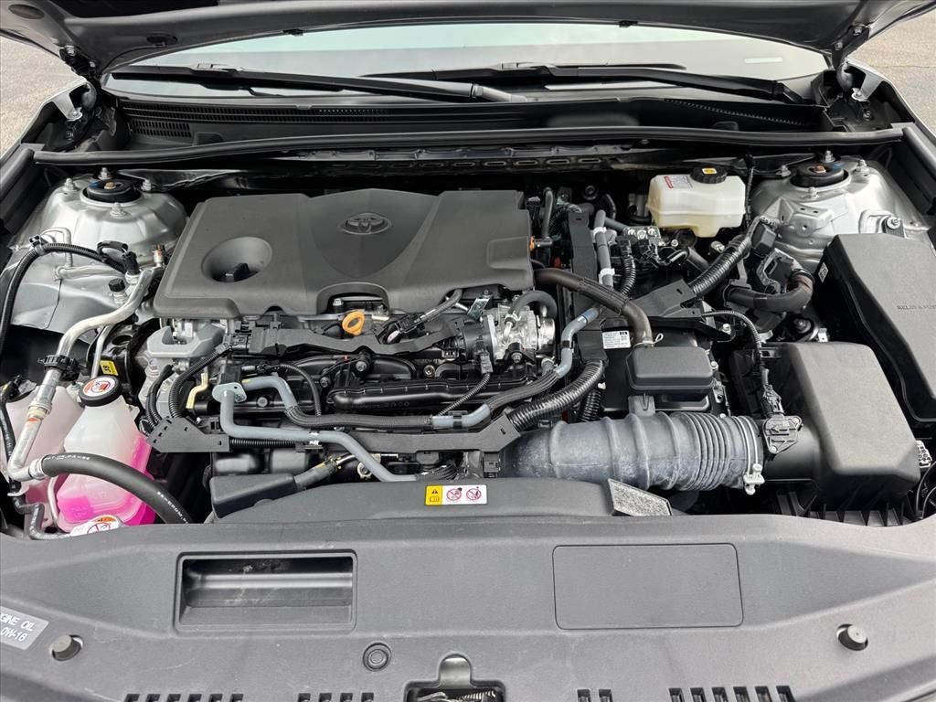 Used 2024 Toyota Camry SE w/ Cold Weather Package FWD image 18
