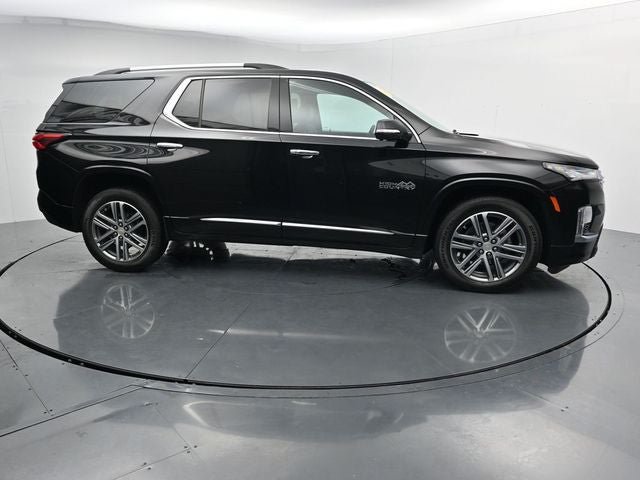 Used 2023 Chevrolet Traverse High Country AWD/4WD image 12