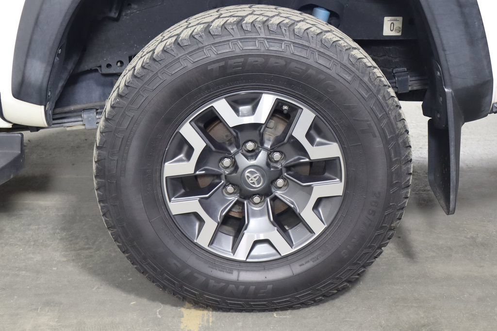Used 2019 Toyota Tacoma TRD Off-Road RWD image 34