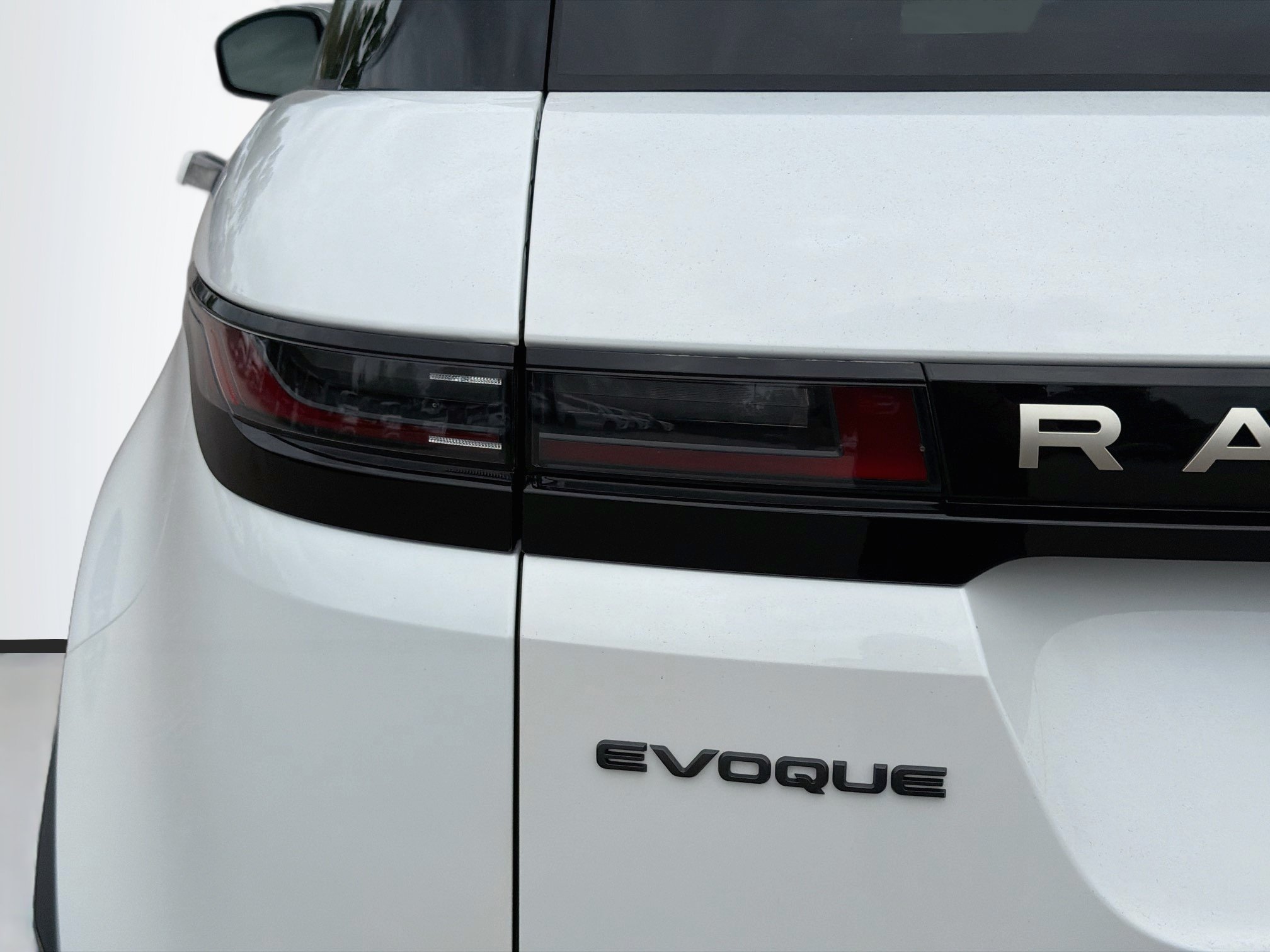 New 2026 Land Rover Range Rover Evoque Hoxton AWD/4WD image 10