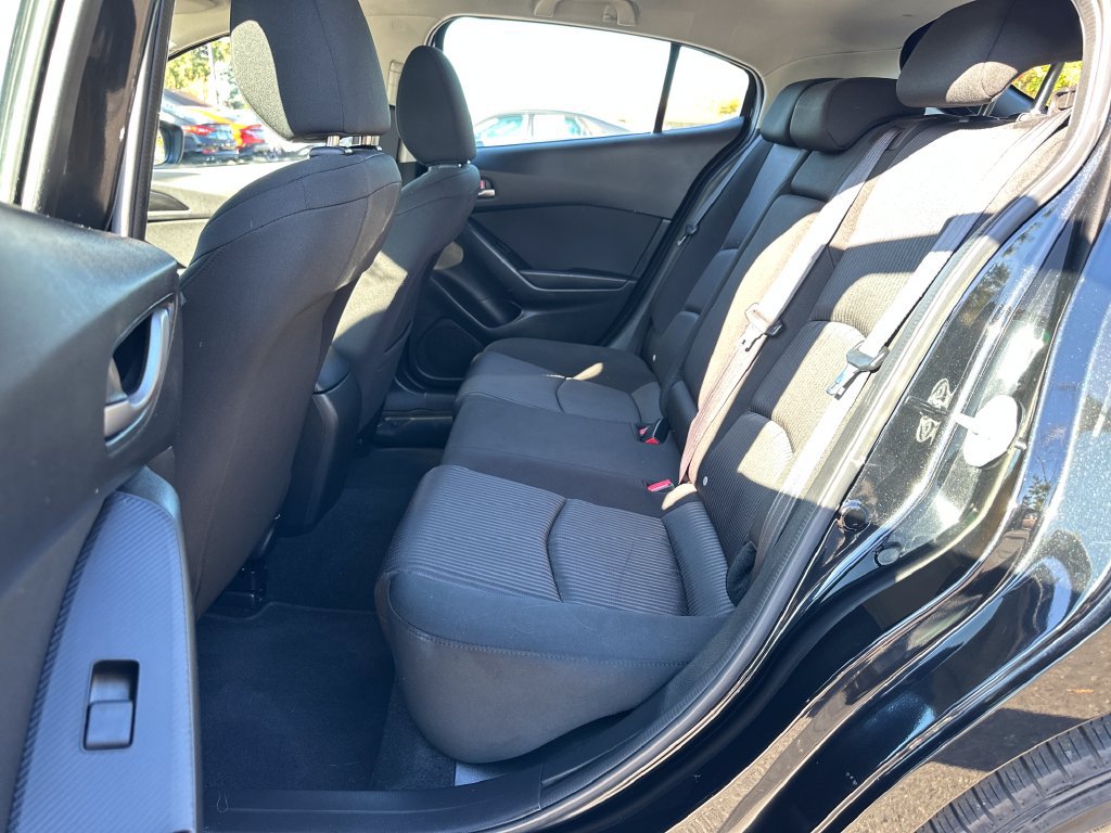 Used 2014 MAZDA MAZDA3 i Touring w/ Moonroof Package 1 FWD image 15