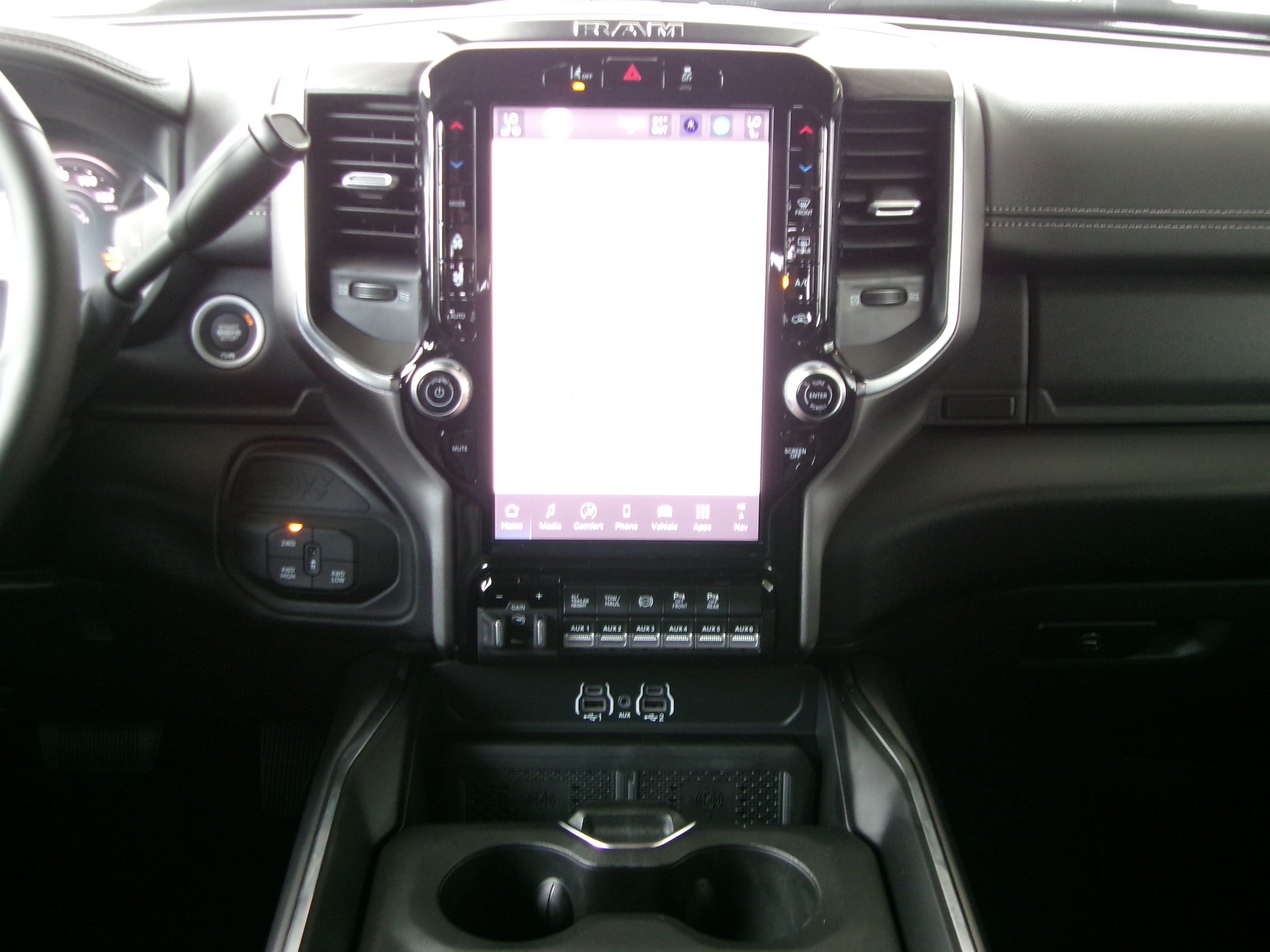 New 2026 RAM 3500 Laramie AWD/4WD image 12