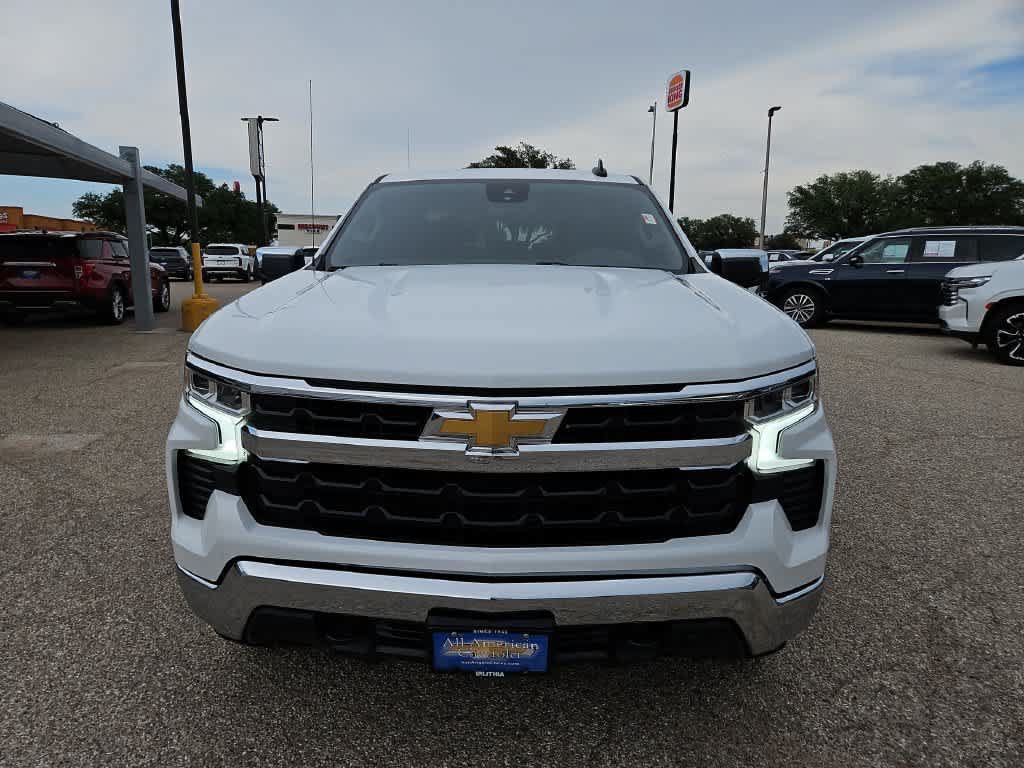 Used 2023 Chevrolet Silverado 1500 LT w/ Z71 Off-Road Package AWD/4WD image 3