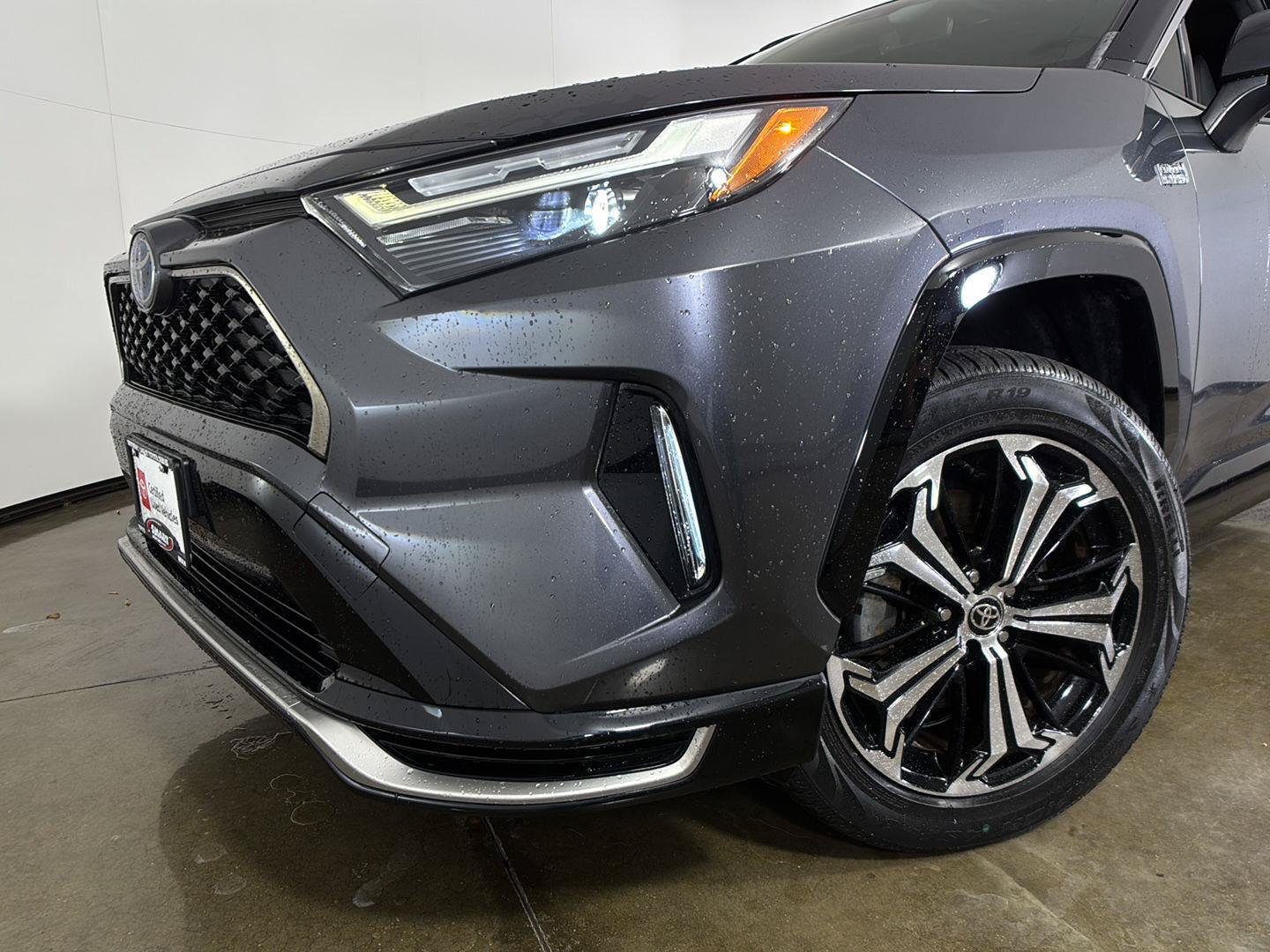 Used 2022 Toyota RAV4 XSE w/ Weather Package AWD/4WD image 5