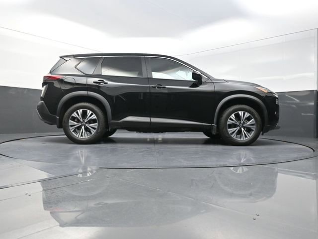 Used 2023 Nissan Rogue SV image 34