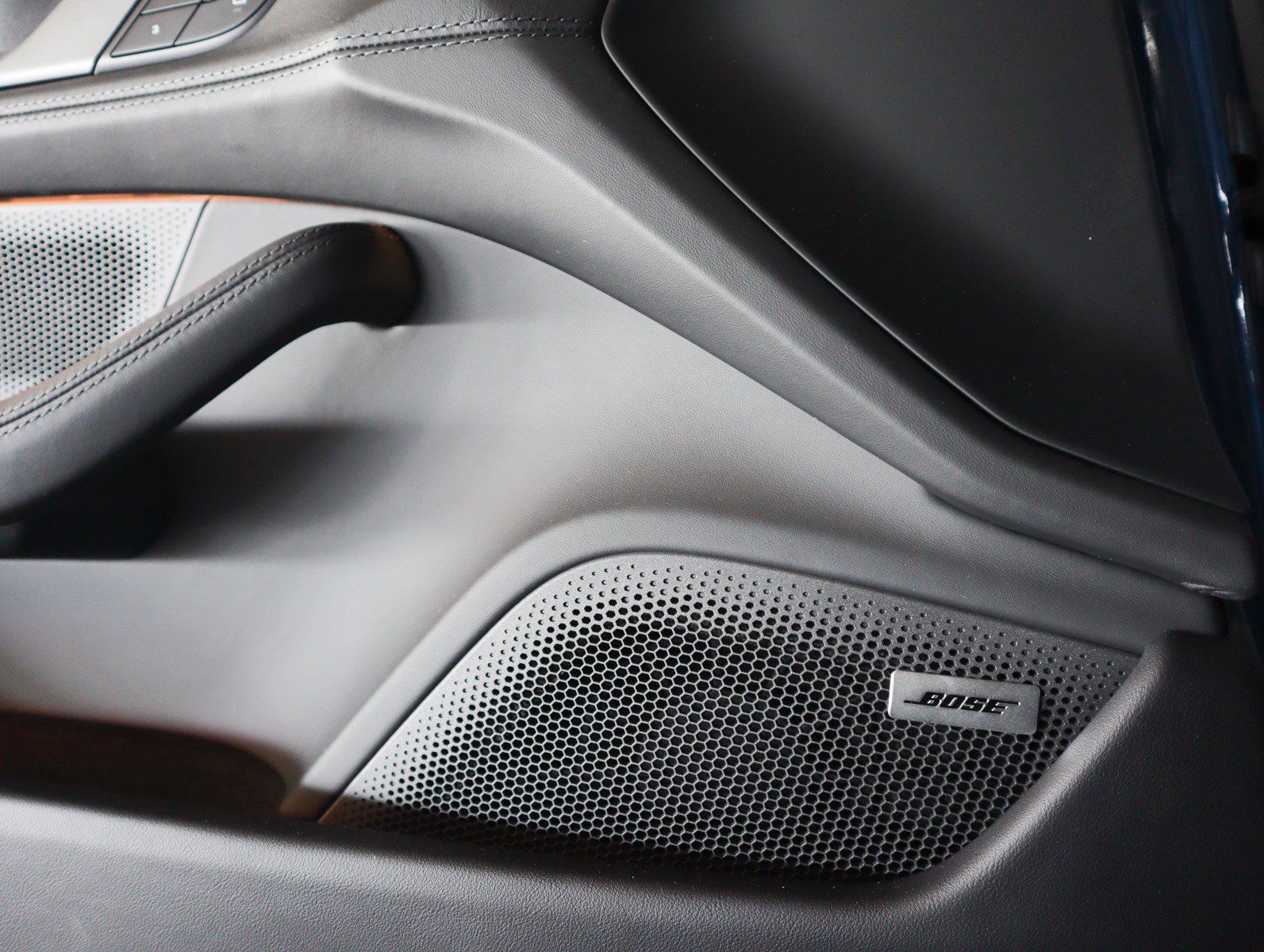 New 2026 Porsche Taycan 4S image 26