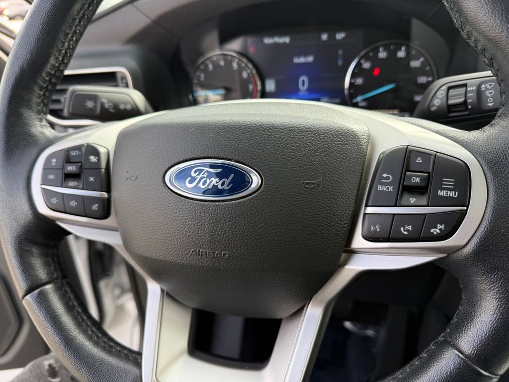 Used 2021 Ford Explorer XLT w/ Equipment Group 202A AWD/4WD image 27