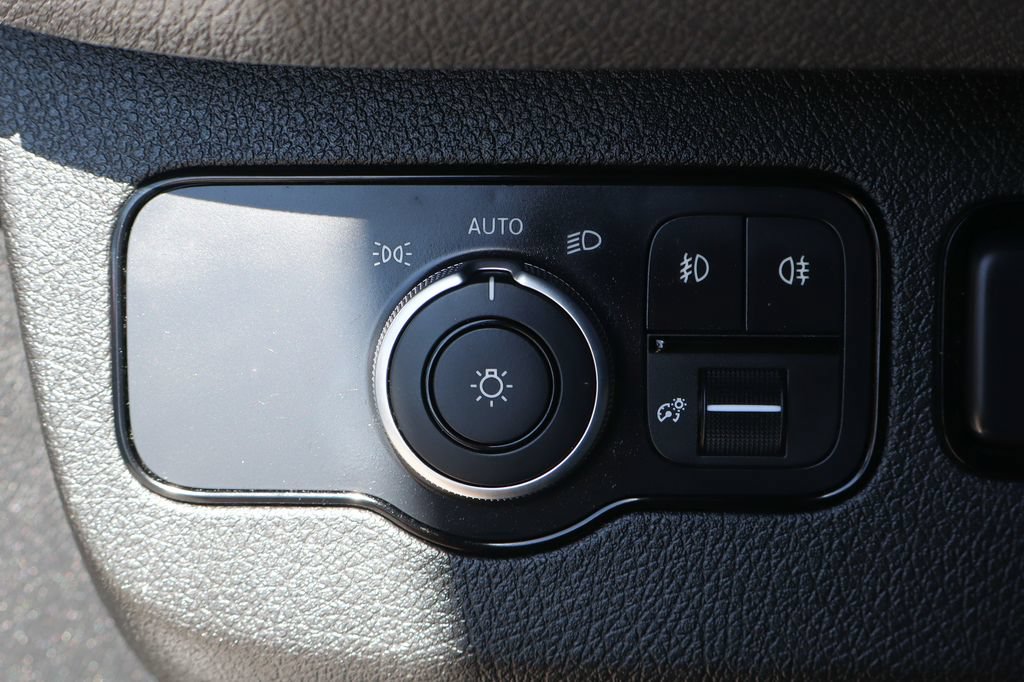 Used 2020 Mercedes-Benz Sprinter 3500 image 26