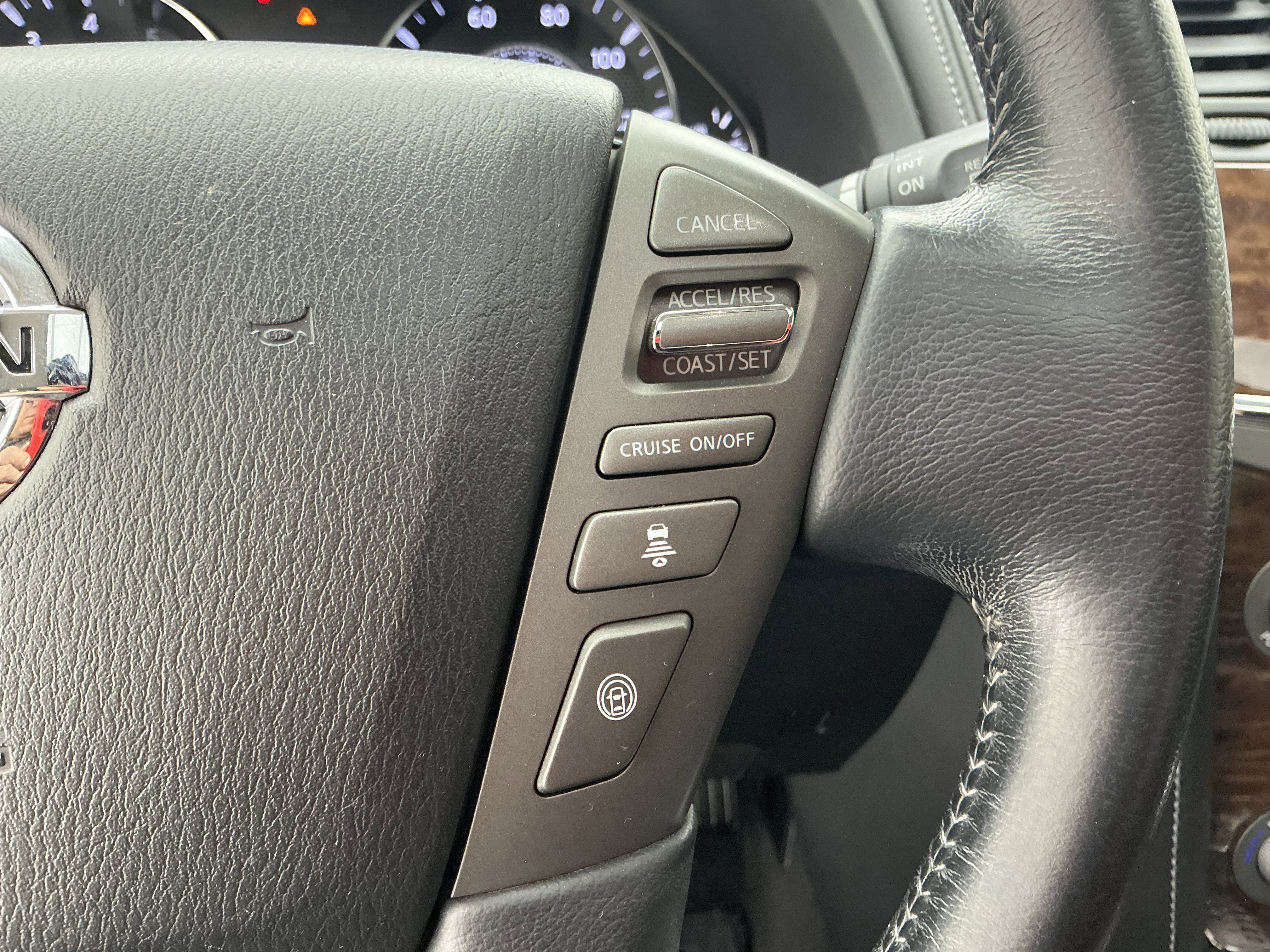 Used 2019 Nissan Armada Platinum w/ Interior Lighting Package image 9