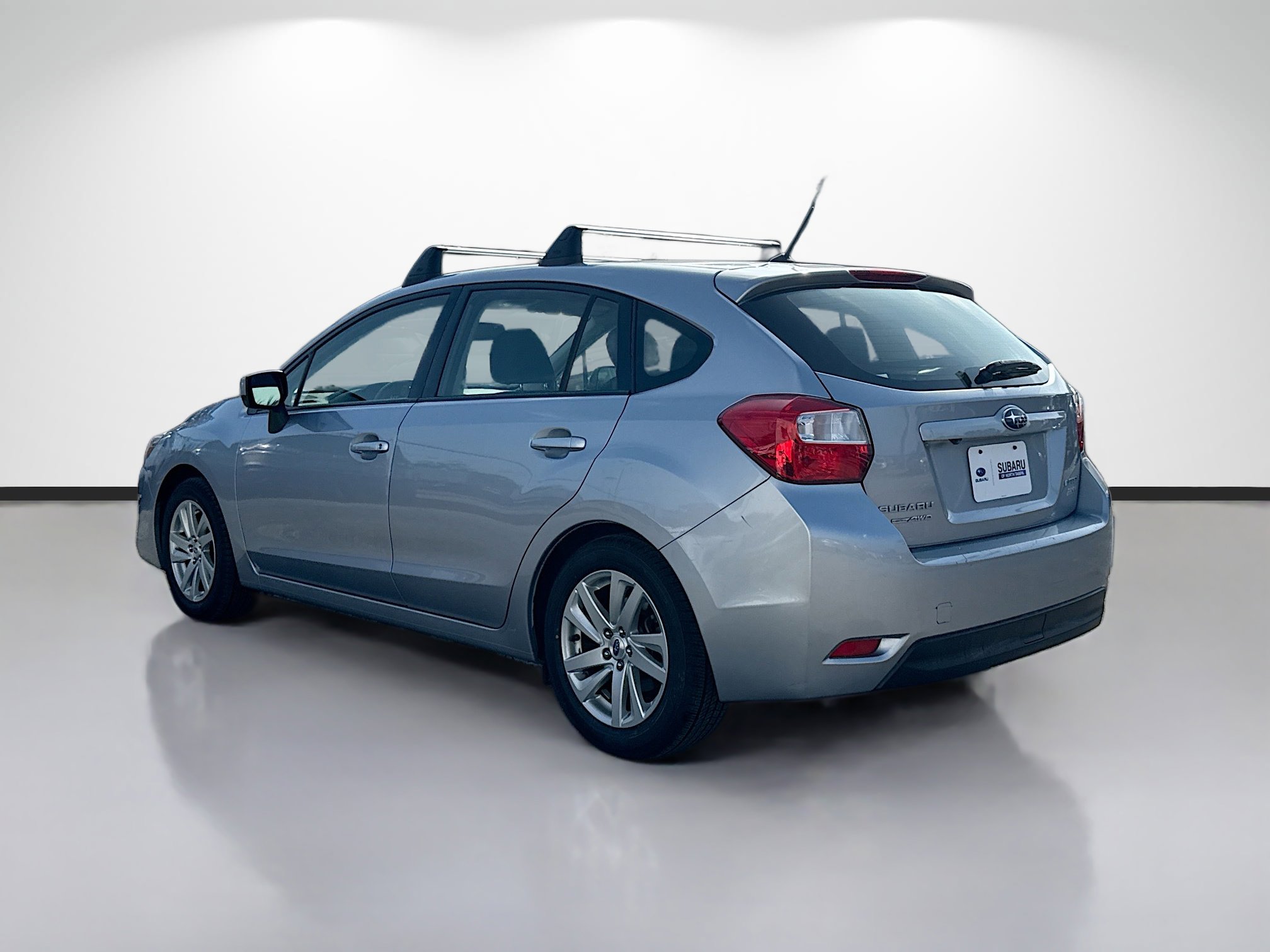Used 2016 Subaru Impreza 2.0i Premium AWD/4WD image 5