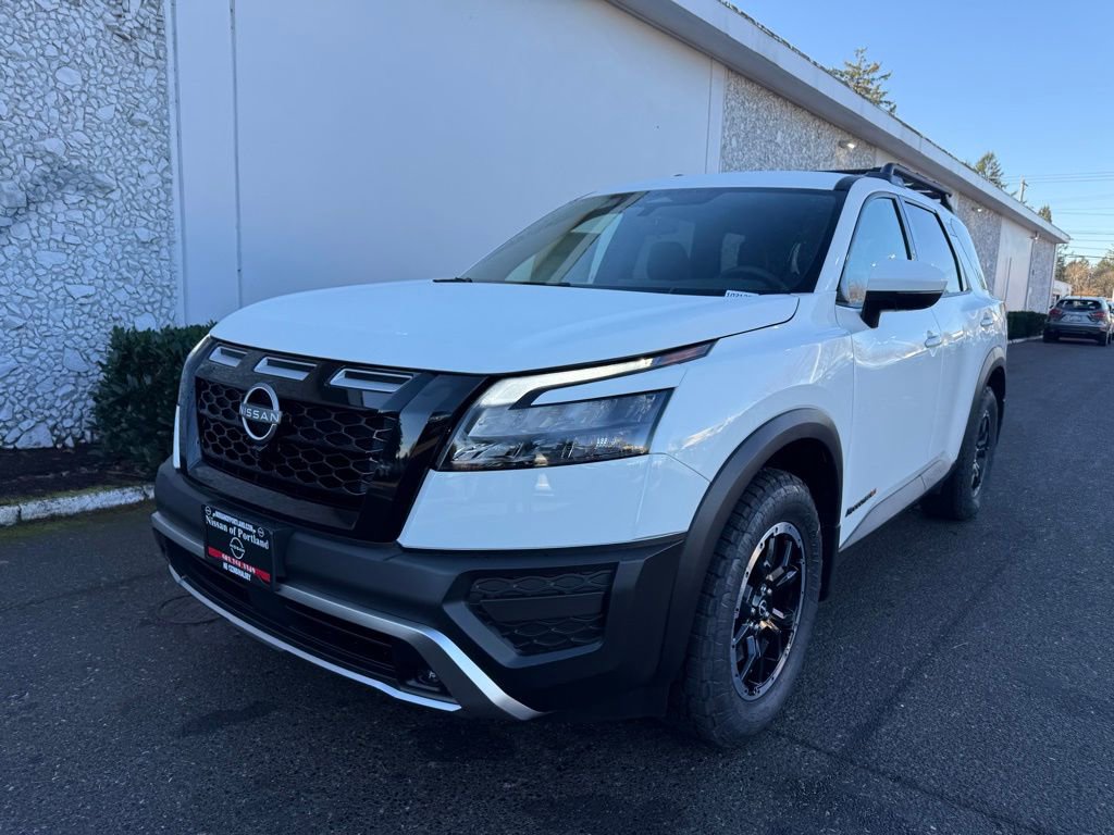 New 2025 Nissan Pathfinder Rock Creek image 3