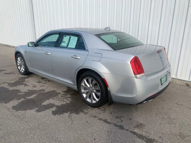 Used 2020 Chrysler 300 Touring L w/ Value Package AWD/4WD image 8
