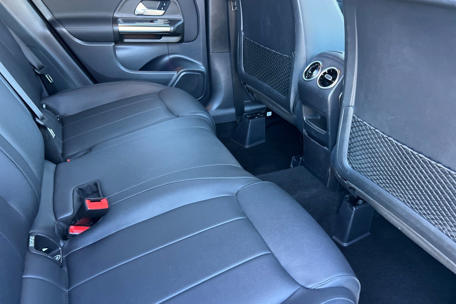 Certified 2023 Mercedes-Benz GLA 250 4MATIC image 32