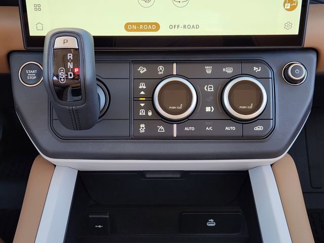 Used 2026 Land Rover Defender 110 S image 14