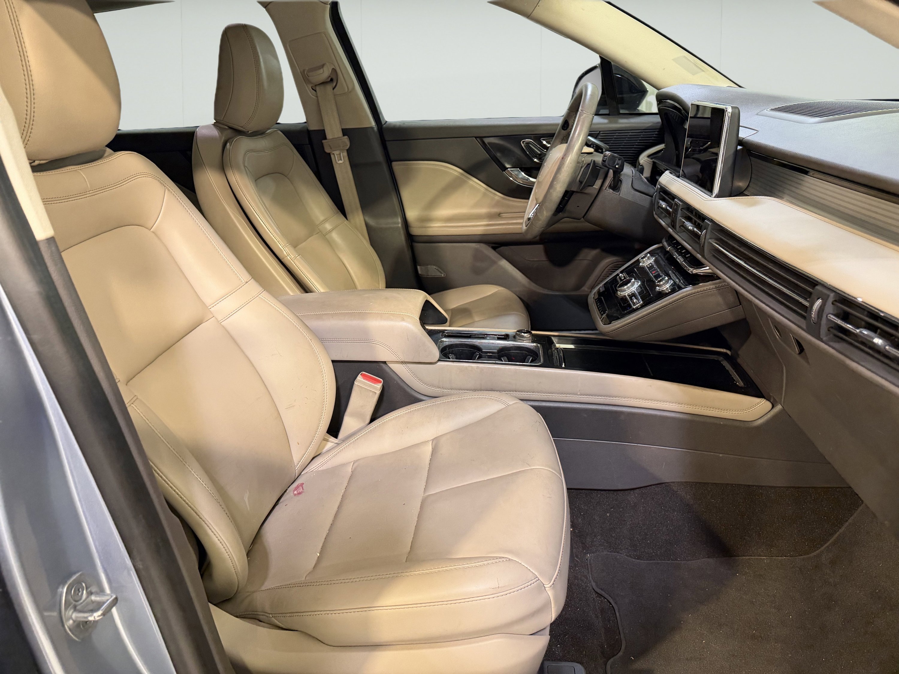 Used 2022 Lincoln Corsair FWD image 13