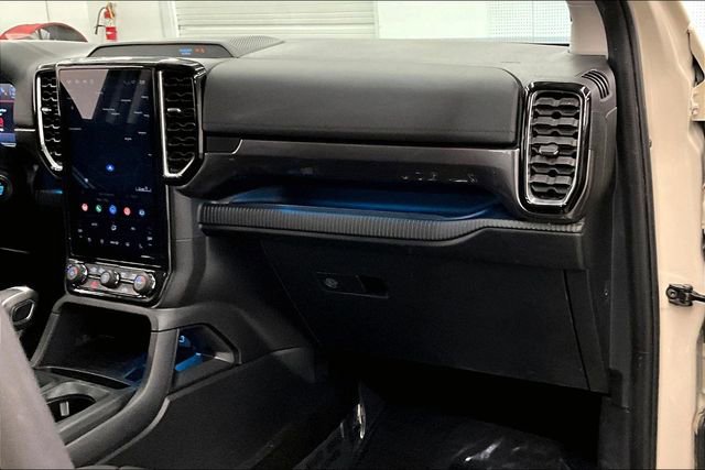 Used 2025 Ford Ranger Lariat w/ FX4 Off-Road Package image 18