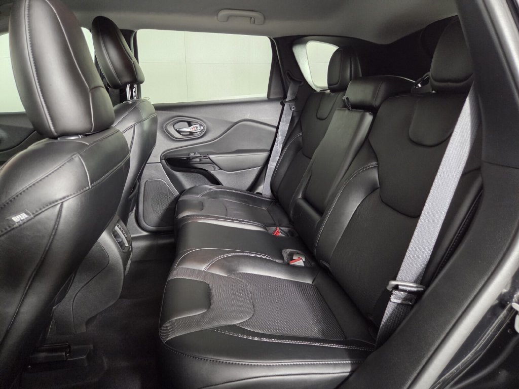 Used 2023 Jeep Cherokee Altitude Lux AWD/4WD image 22
