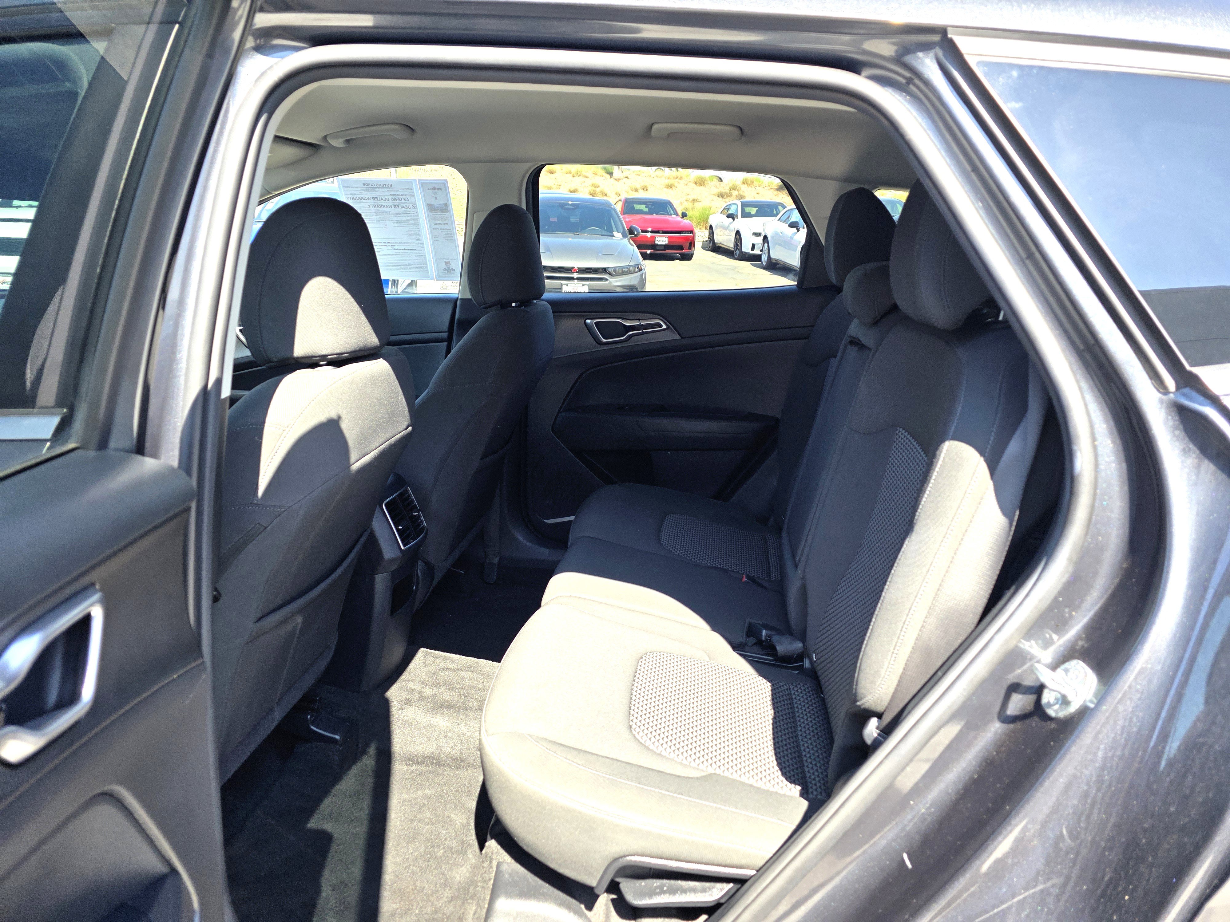 Used 2023 Kia Sportage LX image 20