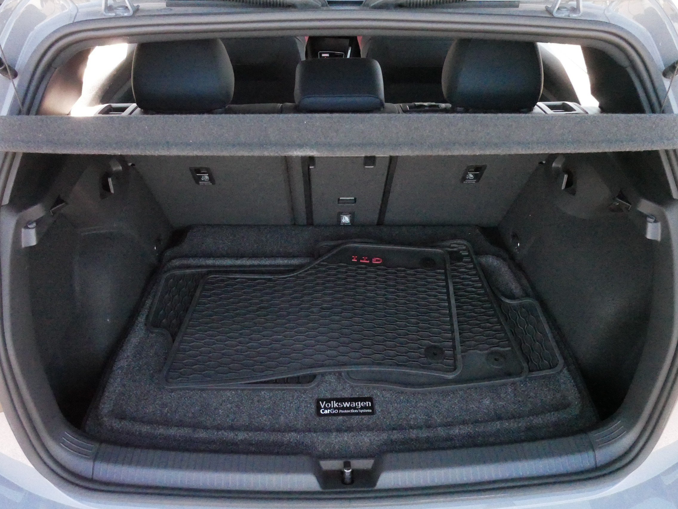 Certified 2024 Volkswagen GTI Autobahn FWD image 18