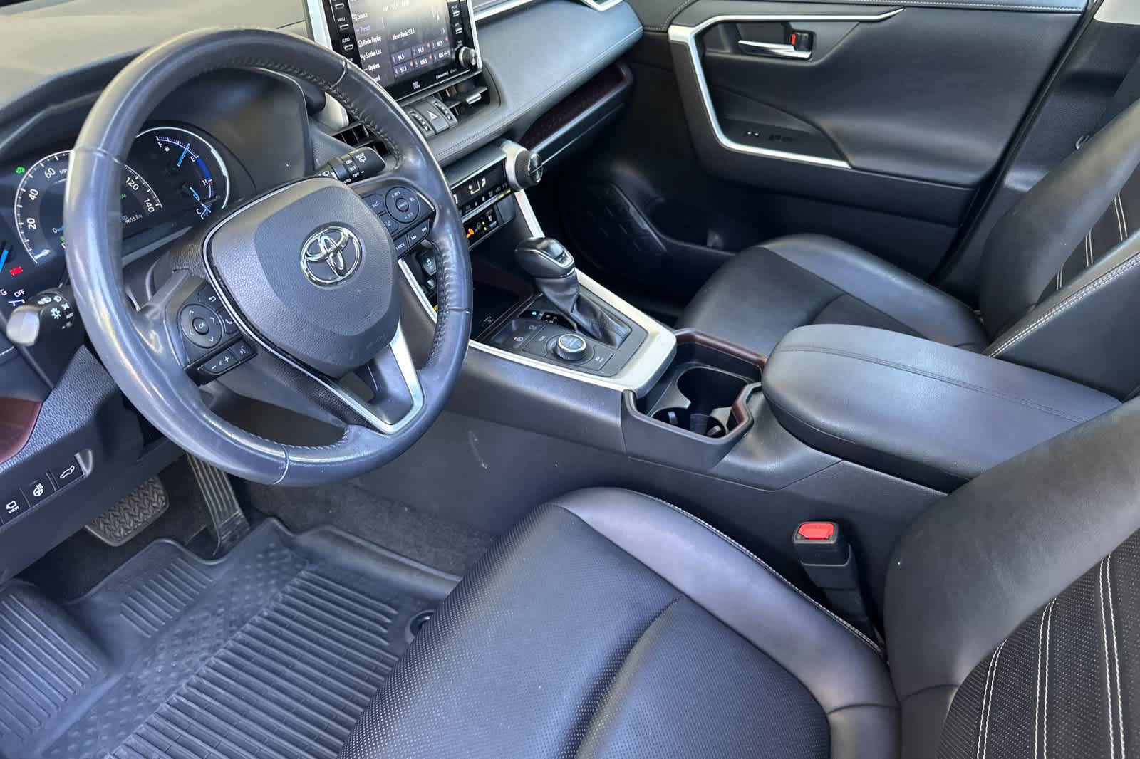 Used 2020 Toyota RAV4 Limited AWD/4WD image 11