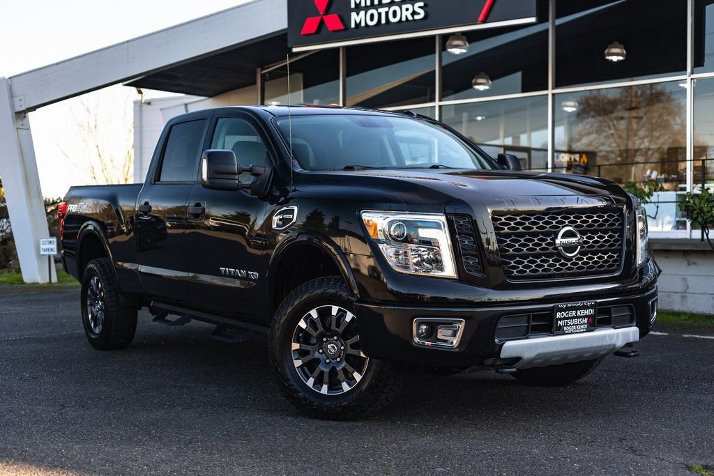 Used 2018 Nissan Titan PRO-4X image 1