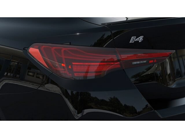 New 2026 BMW i4 eDrive40 w/ M Sport Package RWD image 8