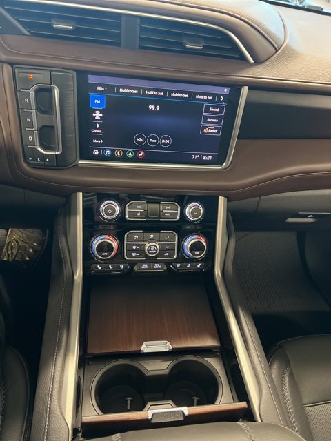 Used 2021 GMC Yukon XL Denali w/ Denali Premium Package image 32