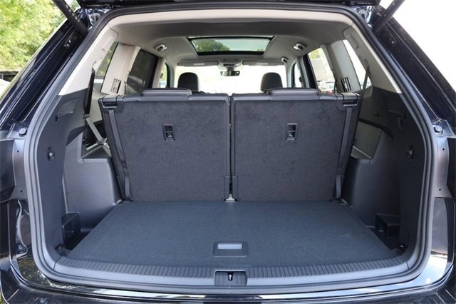 New 2026 Volkswagen Atlas SEL Premium R-Line image 7