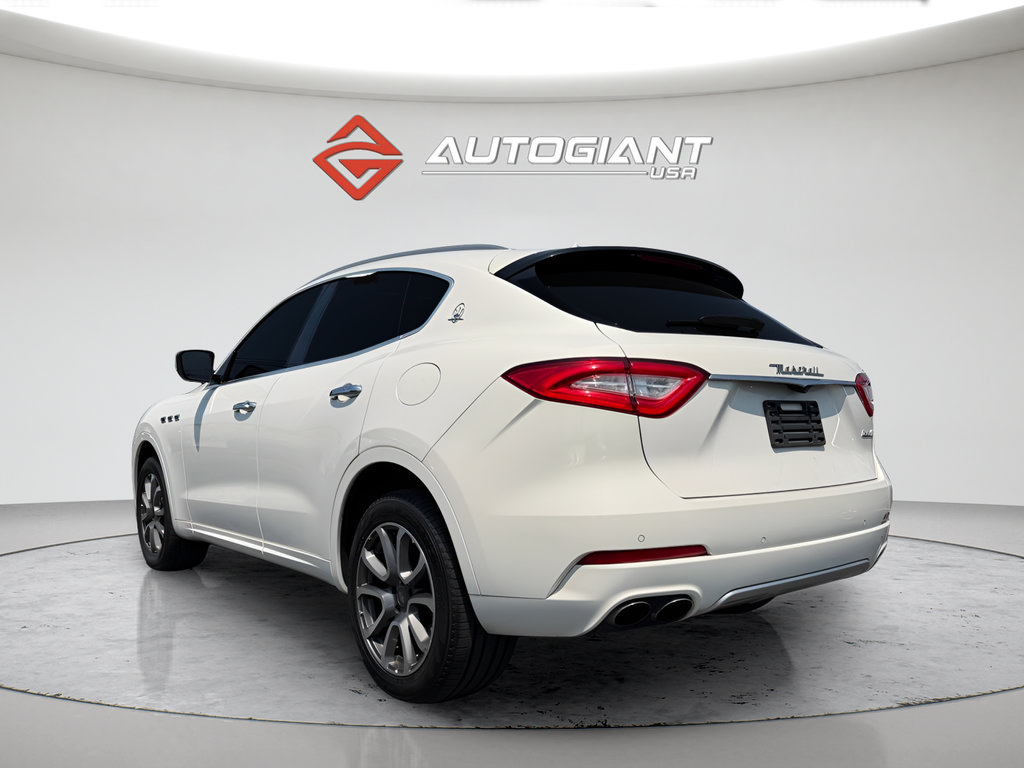 Used 2017 Maserati Levante S AWD/4WD image 13